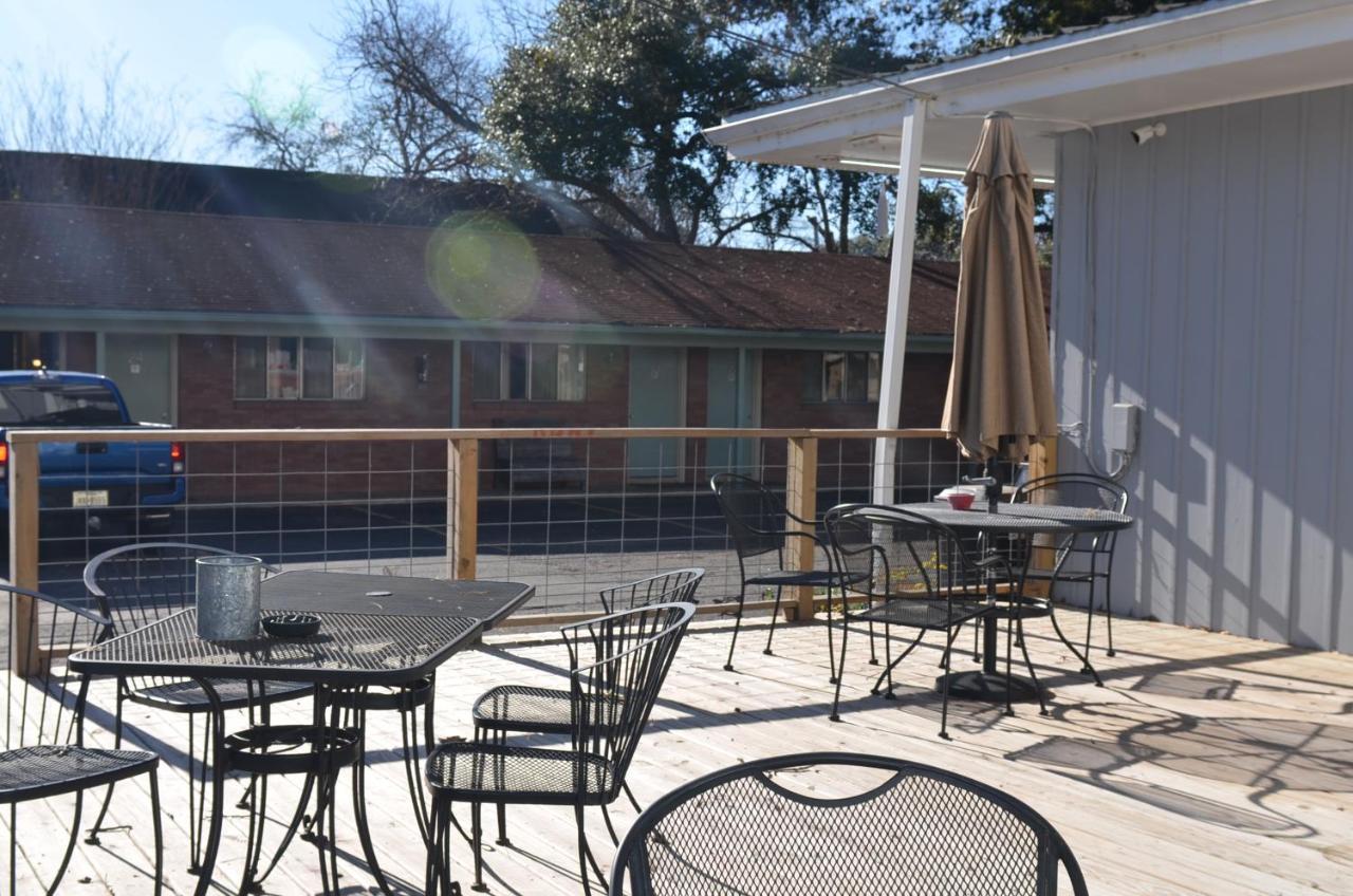 The Oak Motel La Grange Exterior photo