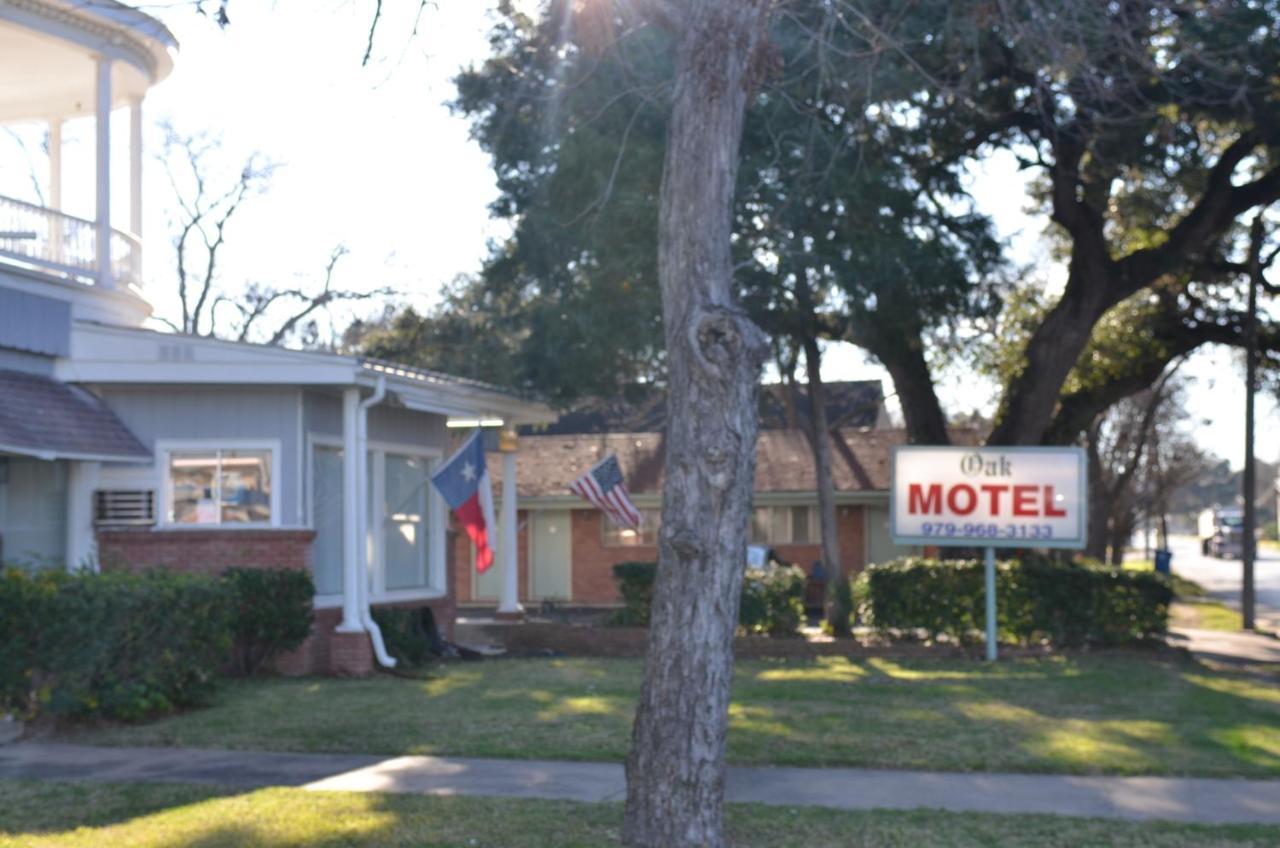 The Oak Motel La Grange Exterior photo